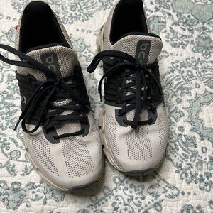 Womens on clouds swift 3AD size 8